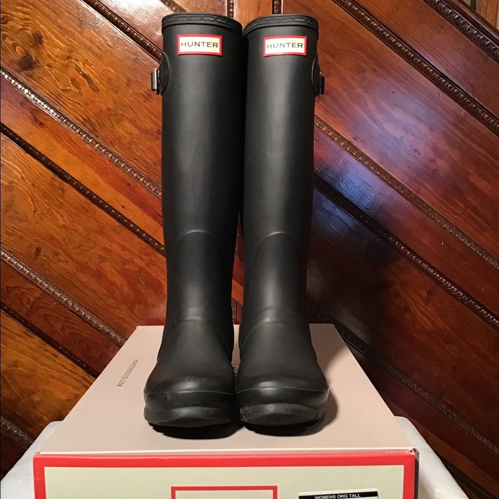 Hunter original tall black boots size 7